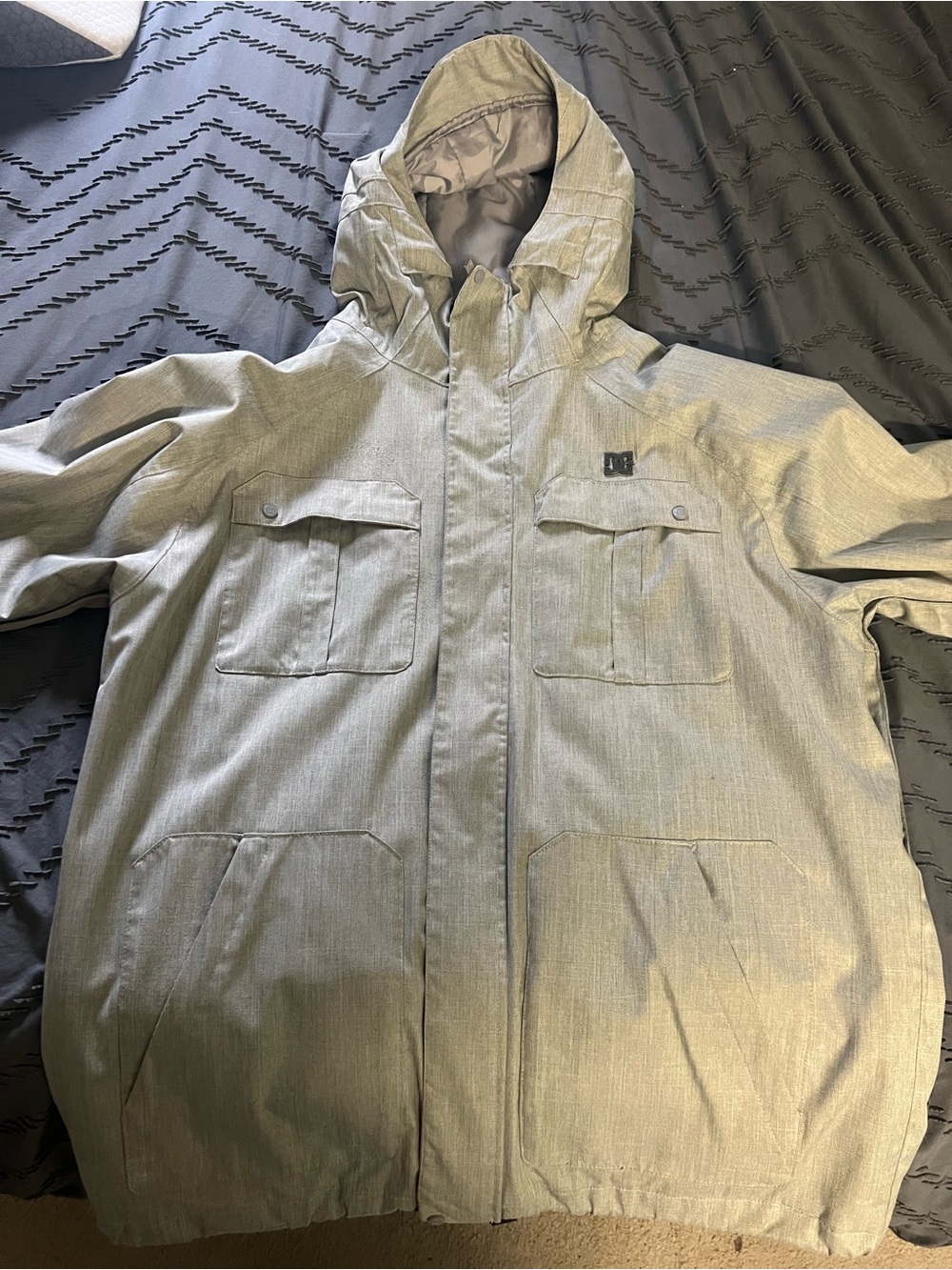DC Men's Hooded Ski Jacket in Light Gray